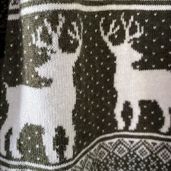 Bass reindeer long line cardigan! Christmas sweater. Size large - Picture 2 of 11